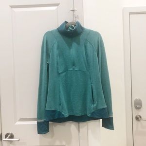 Lululemon Runderful 1/2 Zip pullover Size 8